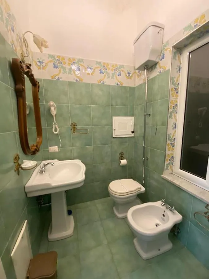 A Casa Di Claudia Apartment Naples