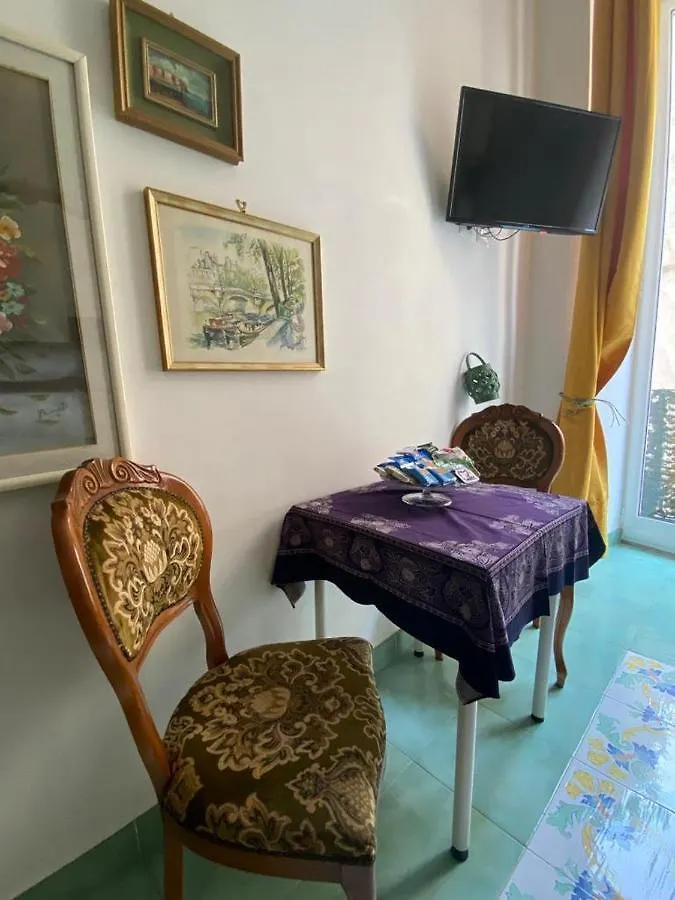 A Casa Di Claudia Apartment Naples Italy